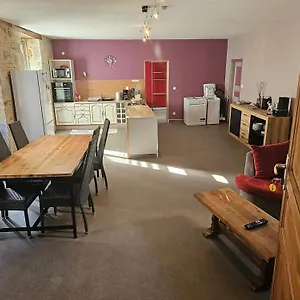 https://chez-les-chtis-de-vayrac.midi-pyreneeshotels.com